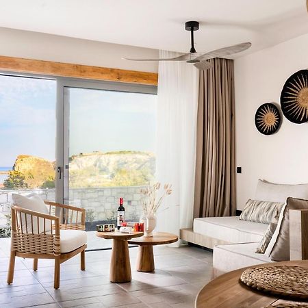 Lithos Luxury Villa อาร์คานเยโลส ภายนอก รูปภาพ