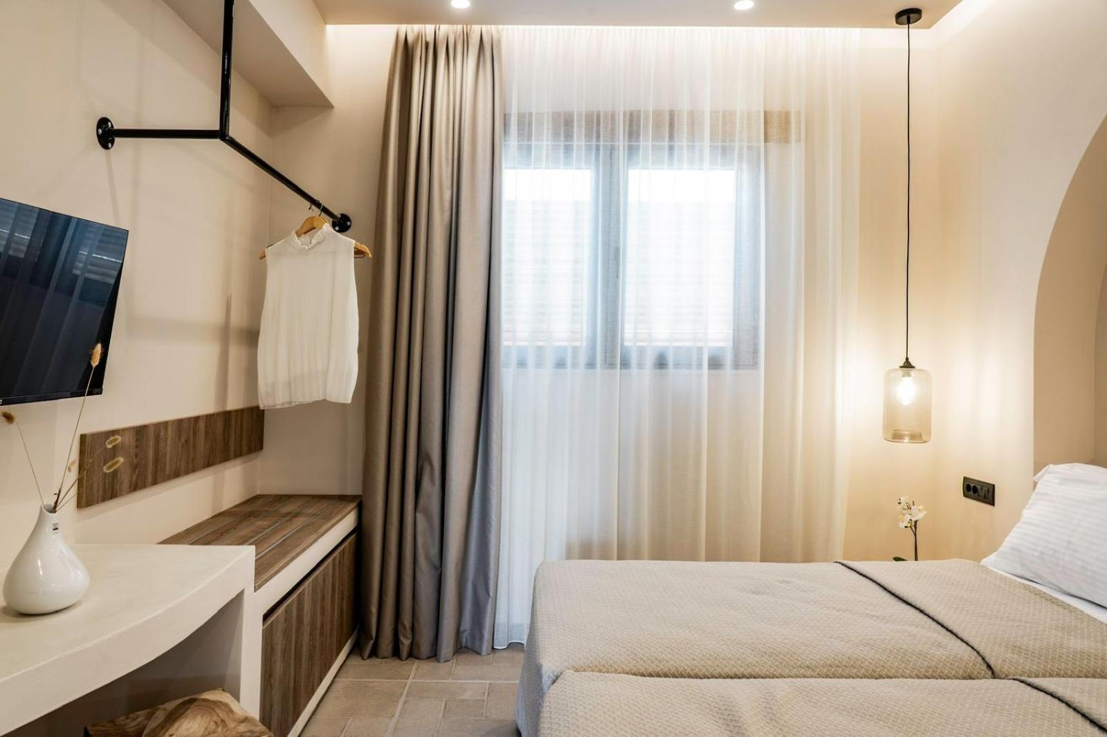 Lithos Luxury Villa อาร์คานเยโลส ภายนอก รูปภาพ