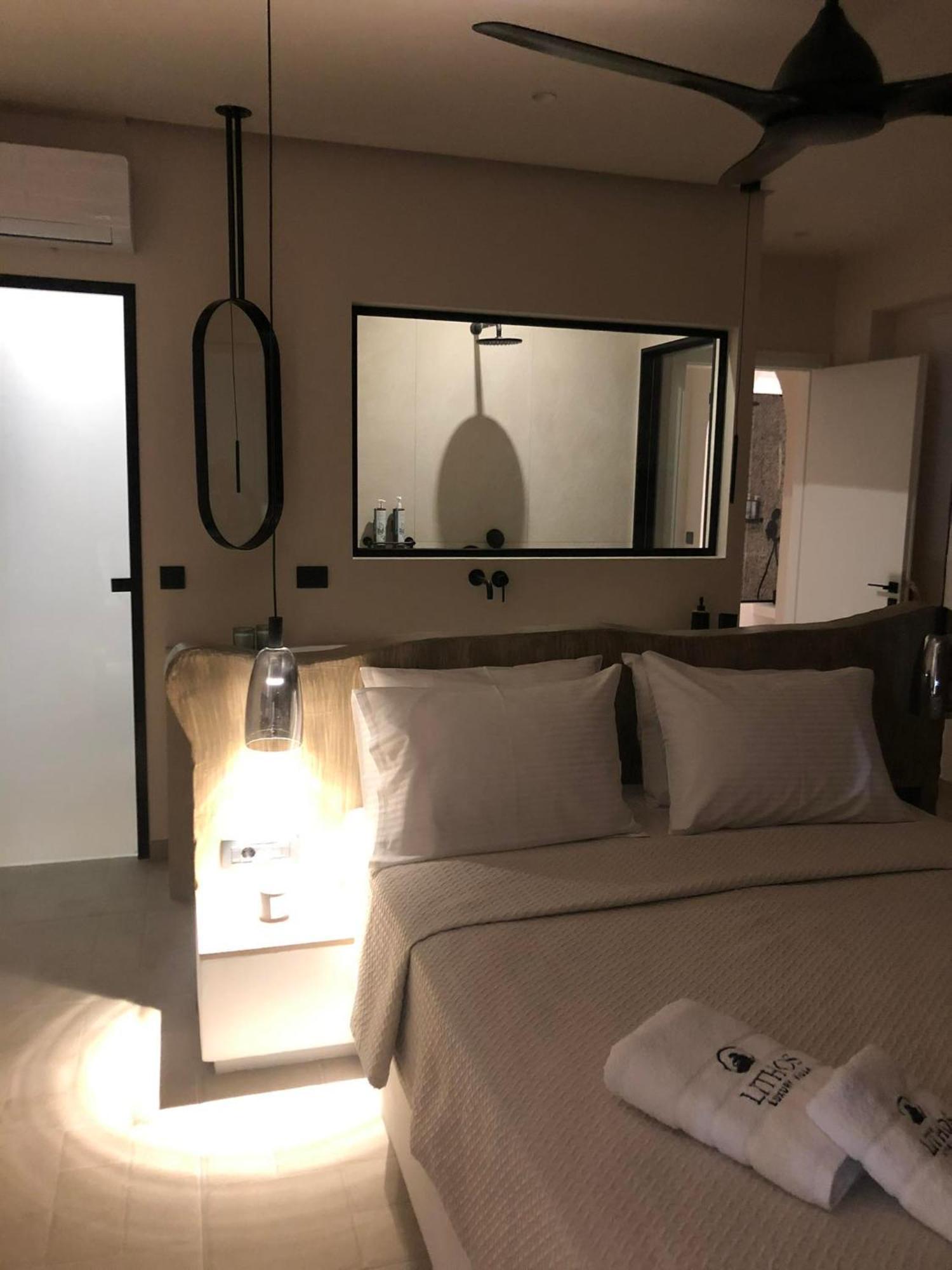 Lithos Luxury Villa อาร์คานเยโลส ภายนอก รูปภาพ